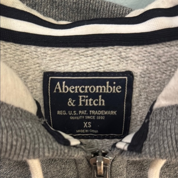 Abercrombie & Fitch Gray Zip-Up Hoodie - Picture 2 of 3